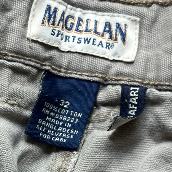 Magellan Outdoors Mens Safari Shorts - Picture 3 of 3